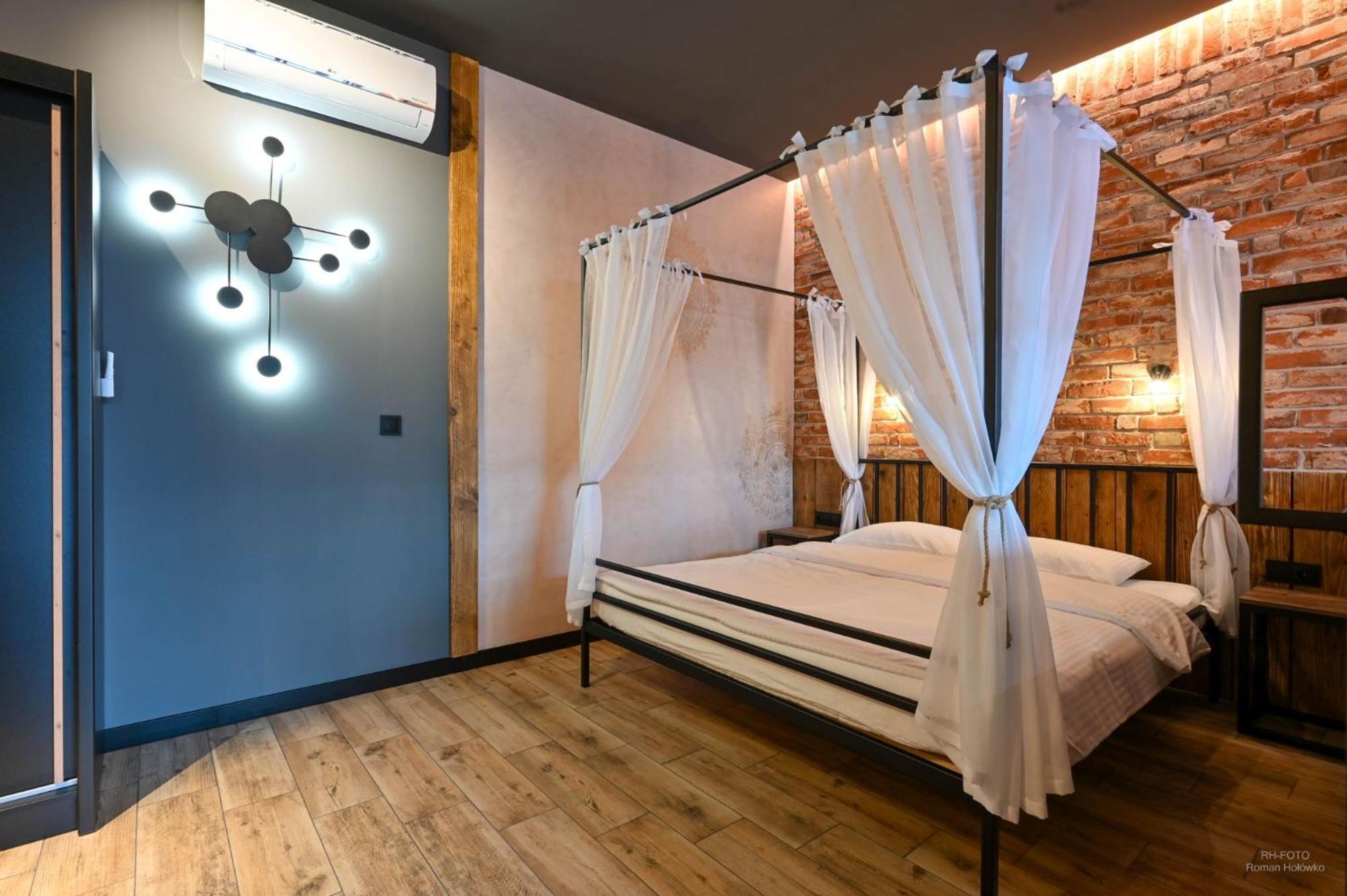 Aparthotel Mamma Mia - Oświęcim Esterno foto